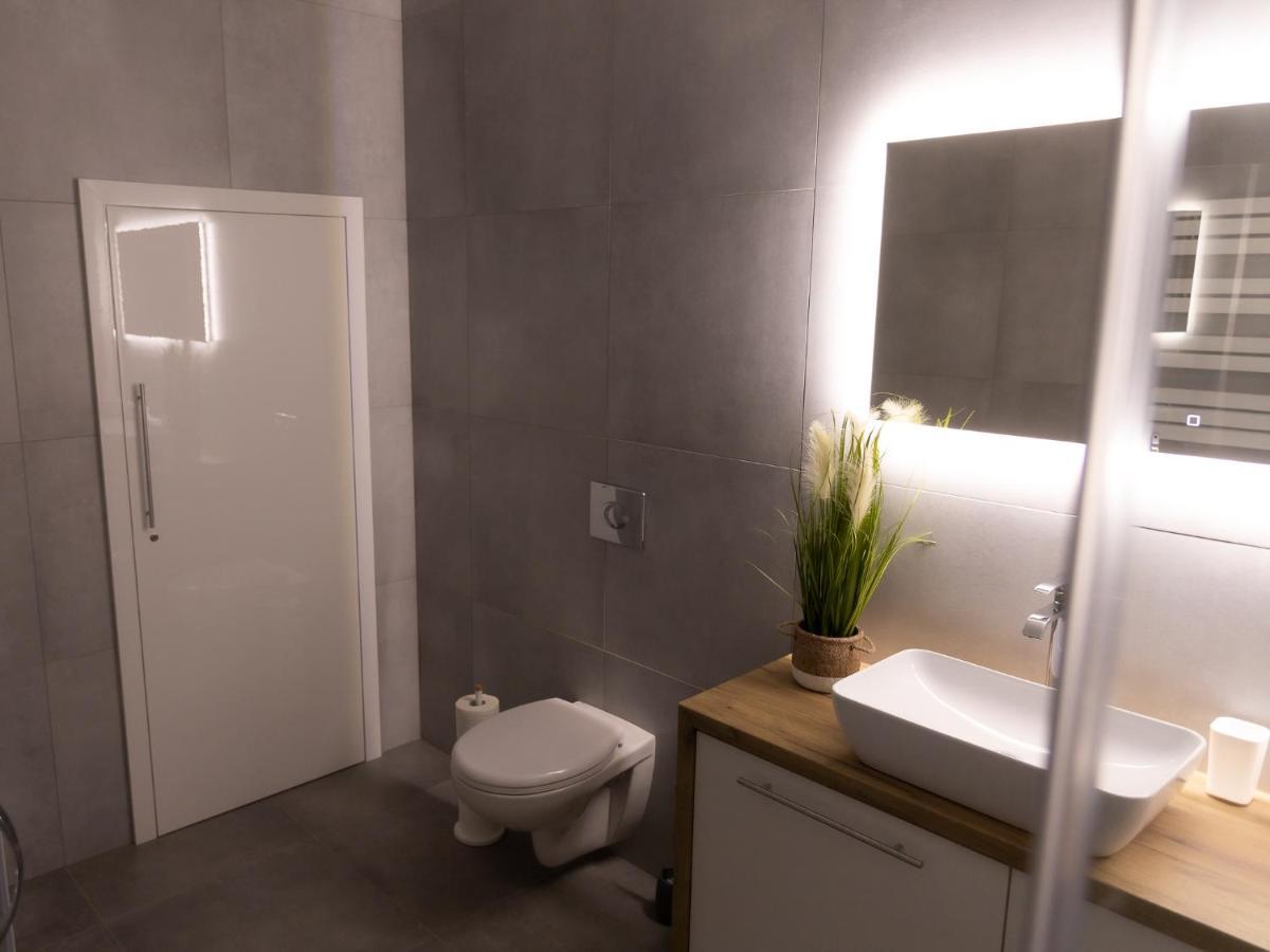 Apartament Pod Lasem Apartamento Oldrzychowice Klodzkie Exterior foto